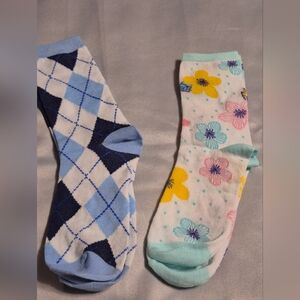 NWOT 2 Pairs Patterned Women's Socks - Blue Plaid Argyle and Floral Multicolor